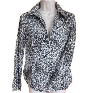 Jones New York Zippered Shirt Size Small Leopard Print NWOT